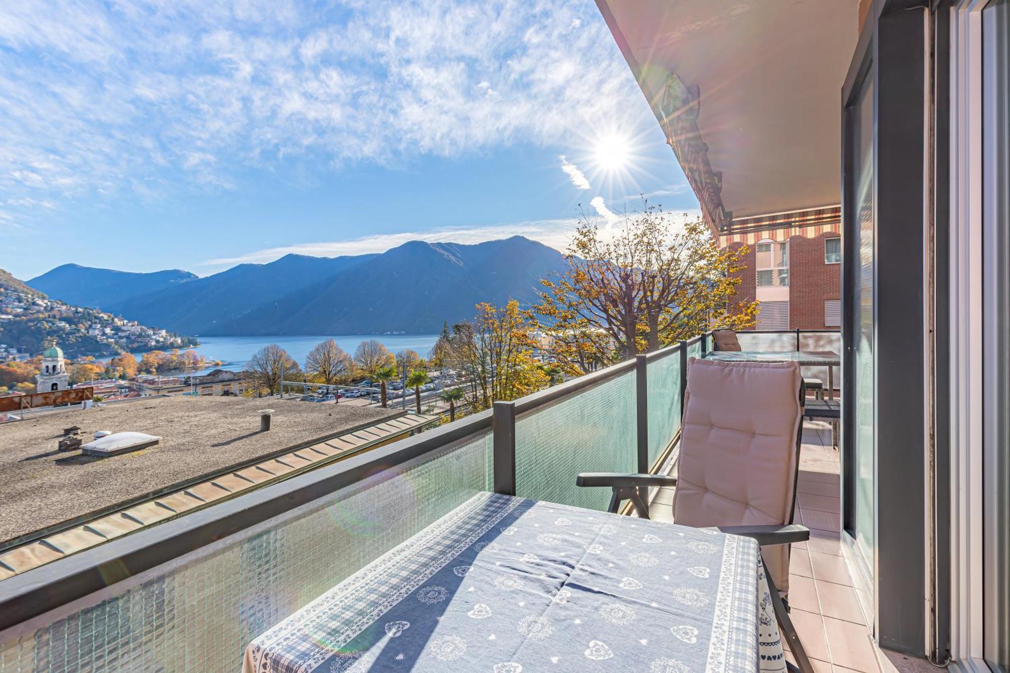 Imperial Of Lugano 4 With A Lake View Behind The Station And 10 Min From The Lake Apartment ภายนอก รูปภาพ